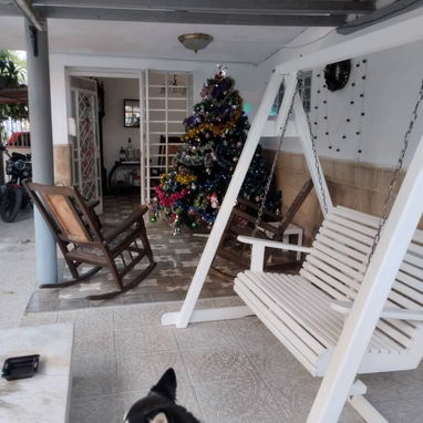 Casa independiente+apartamento en Santa Fe con garaje, patio y demás comodidades - 4/10
