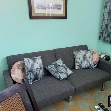 Precioso apartamento de 2 cuartos en el límite del Vedado y C.Habana todo en perfecto estado!!!!! - Img 97735606