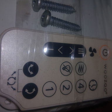 Vendo ventilador de pared Corselca 12" con mando (Funciona perfecto) - 3/4