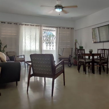 Renta lineal en 23 y Malecón pocos cortes de electricidad tiene respaldo eléctrico no falta el agua . Apartamento Dúplex - 6/10