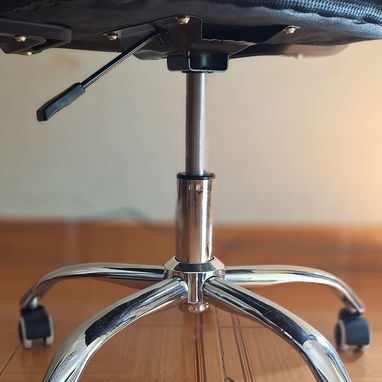SILLAS EJECUTIVAS, DE ESCRITORIO, ERGONÓMICAS - 4/5