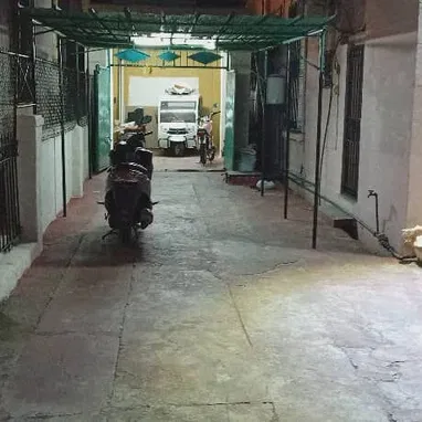Espectacular casa independiente a la venta en El Vedado totalmente remosada!!! - Img 113157564