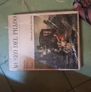Vendo libros de arte  , libros antiguos y de cuentos - Img 49704540