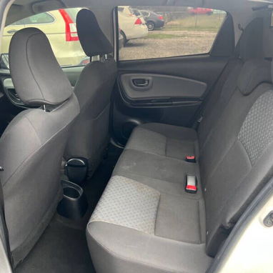 Venta de Toyota Yaris 2015 en Estados Unidos y envío a Cuba - Img 100118636