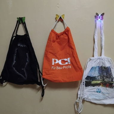 Diversos estampados de mochilas - 9/10
