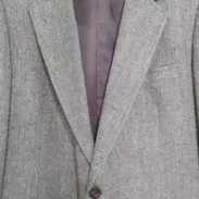 BLAZERS TALLA L EN PERFECTO ESTADO Y MUY FINOS. 700 CUP. - Img 56370561