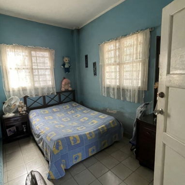 Casa espaciosa en Arroyo Naranjo - Img 117536096