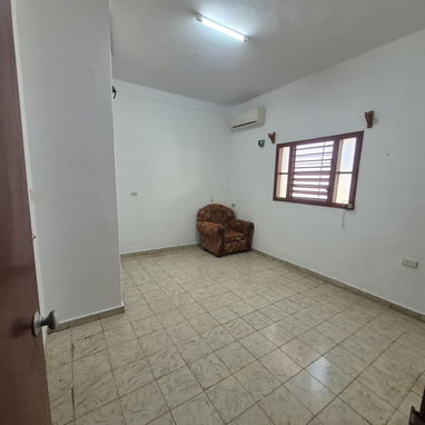 Casa cerca de la Ceguera y Tropicana - 5/9