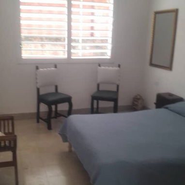 (500 usd x mes )tiempo indefinido ideal para negocio o vivienda ,apto cap en bajos ,27 y 10 VEDADO - Img 125181697