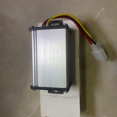 Caja de Luces/Conversor-Reductor de Voltaje - 2/2