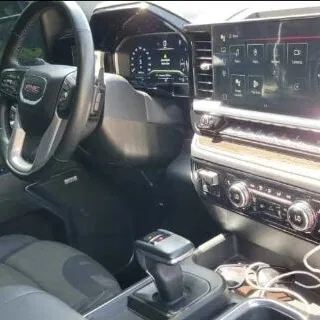 GMC Sierra 1500 del 2023 - Img 118473985