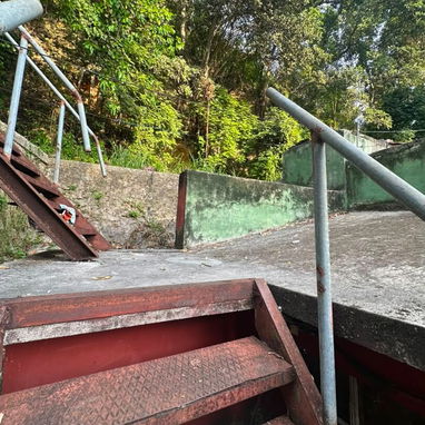 Casa independiente en el vedado próximo al río almendares 🏠 - 4/10
