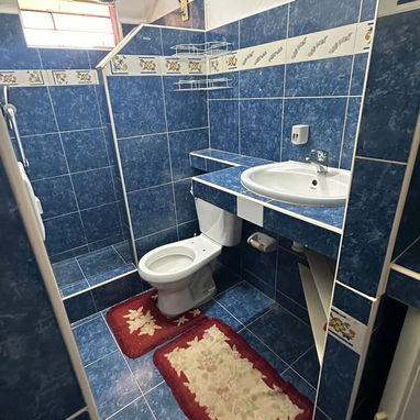 *$7000usd CON AJUSTE. En venta  Apartamento (5to piso) listo PARA  LLEGAR A Vivir de un edificio de 6  pisos en Alamar, - 5/10