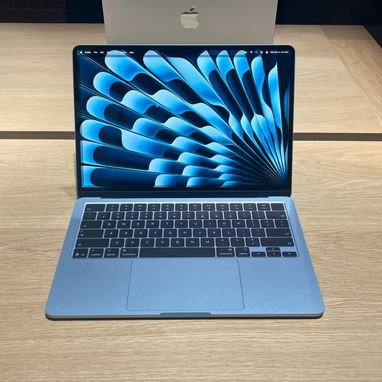 MacBook Air 13 M5💥 Nueva - 4/5