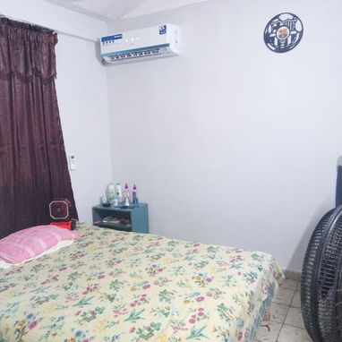 REBAJADO A $7500usd CON AJUSTE En  venta apartamento (3er piso) en El Roble.  Guanabacoa. Ref: escuela 28 de  enero - 6/8