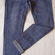 Jeans elastizados de mujer, azul oscuro y azul claro - Img 43552654