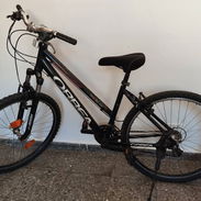 Vendo bicicleta de montaña, Orbea Tuareg, con cuadro negro y diseño clásico. Rin 26 - Img 58155328