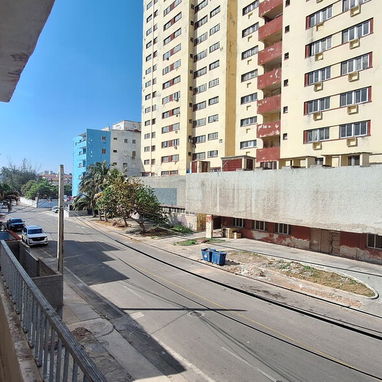 SE,RENTA APARTAMENTO INDEPENDIENTE EN VEDADO - Img 121058077