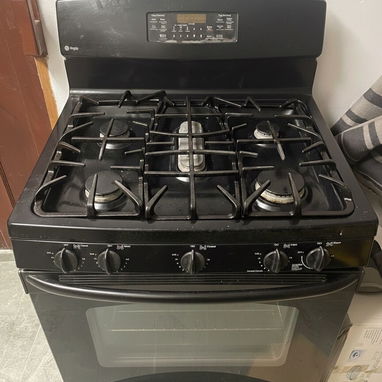 Vendo cocina de gas americana con parrilla asador y horno con auto limpieza - 2/4