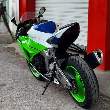 Moto Kawasaki - 2/6