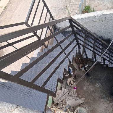 Escalera interior y exterior - 2/6