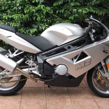 Motocicleta MZ 1000S de 2005 - 2/2