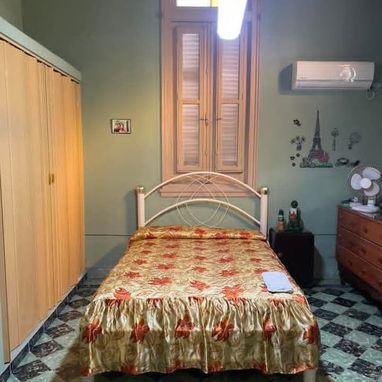 GG54 🚗 ¡Gran Oportunidad en Santa Amalia! Espacio para 5 Autos y 3 Cuartos Gigantes 🏡 - 2/10