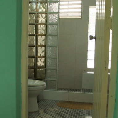 VENTA DE CASA INDEPENDIENTE DE DOS PLANTAS EN LA CIUDAD DE CANAGUEY - Img 121784539