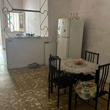🏡 PLANTA BAJA EN VENTA – PLAYA, BUENA VISTA. (33) - 7/10