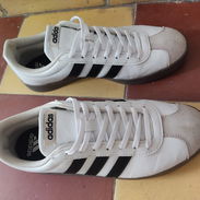 Zapatos Adidas originales (mínimo uso) traídos de EEUU - Img 57561542