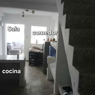 Venta de casa de 3 pisos, climatizada, placa libre y gas de la calle, en Playa.#216 - Img 127707506