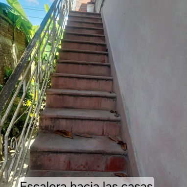 Venta de 2 propiedades en una - 6/10