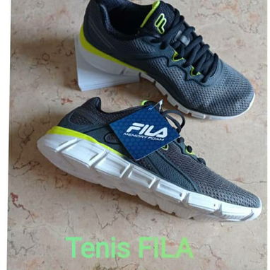 TENIS ORIGINALES 55 USD O EL EQUIVALENTE EN MONEDA NACIONAL. TAMBIEN CHANCLETAS 52425349 - Img 105026019