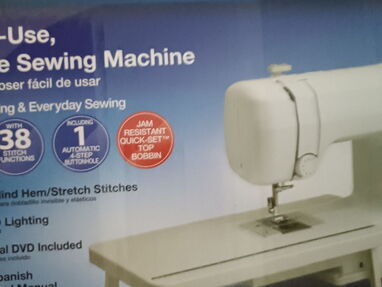 Máquina de coser eléctrica marca Brother - Img 52369554