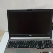 Vendo Laptop Fujitzu de alto performance 17, 32 GB de RAM, SSD 500 GB, Gráfica Nvidia Quadro - Img 58210839
