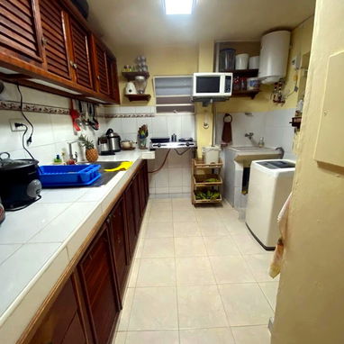 Vendo Apto 3 Hab (2 climatizadas), Cerro - Primelles y Sta. Catalina - 2/10