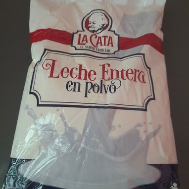 Vendo leche entera la cata a 5.60 usd pacas x 25 vence marzo del 27 - Img 126929502