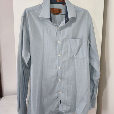 Camisas para hombre de mangas largas nuevas y de uso. Varias tallas - Img 116674400