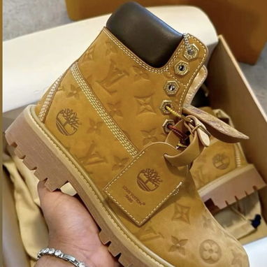 Botas LV y Bape 🥾🔥 - Img 123206289