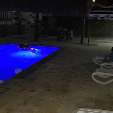 Renta casa con piscina,paneles solares,con todas las comodidades en Guanabo - Img 121468238