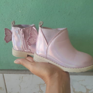 Tenis de niña y boticas rosadas - 2/2