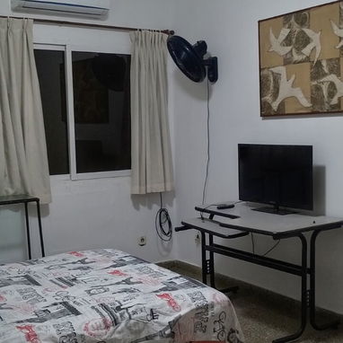 🧊 Apartamento Moderno de 2 Cuartos en el Vedado REF 1403 - Img 123506842