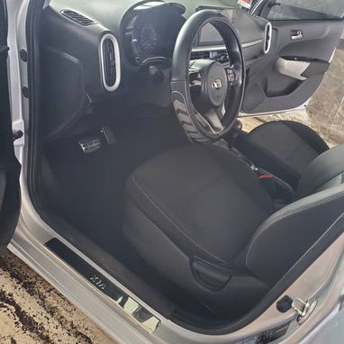 Vendo o negocio kia picanto del 2017 pintura de fábrica - Img 105766166
