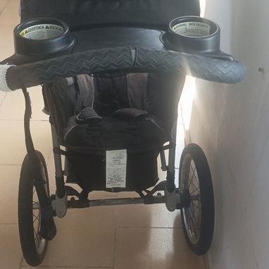 Coche de bebé de 3 ruedas de uso - 2/4