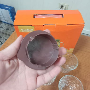 JUEGO DE JARRA DE VIDRIO CON 4 VASOS, ENTREGA DE FACTURA, VARIEDAD DE ÚTILES DEL HOGAR, ETC - Img 124971671