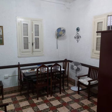 Hermosa casa independiente de tres habitaciones con garaje en excelente zona de Playa!!! - Img 97737507