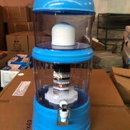 Filtros para agua de 14 litros azules y blancos - Img 45587133