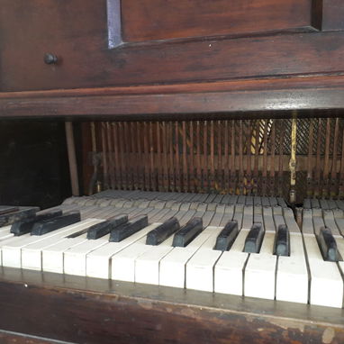 VENTA DE PIANO - 3/4