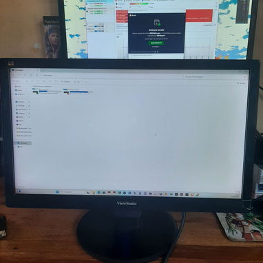 Monitor 20 pulgadas - 2/3