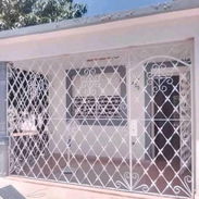 Se realizan trabajos de herrería para la seguridad y embellecimiento de su hogar con montaje y pintura gratis - Img 58211665